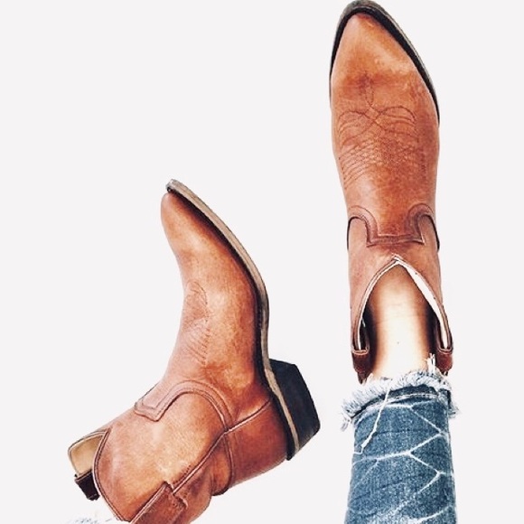 Frye Shoes - New FRYE Billy Short Boots